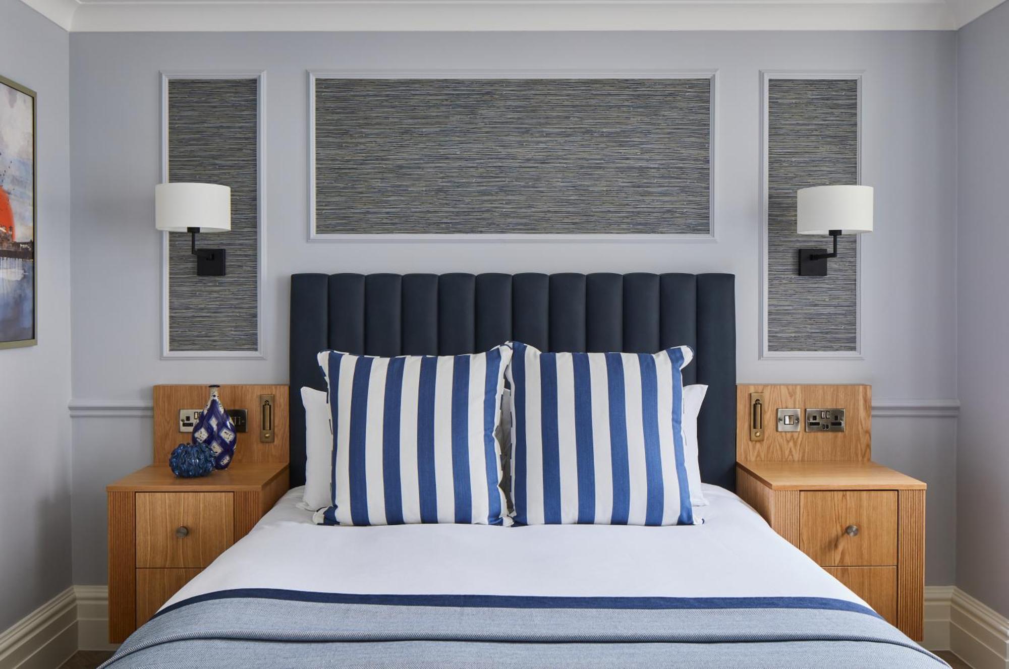 Hotel The Grand Hove Esterno foto A bedroom at The Ivy Hotel